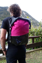 Cargar imagen en el visor de la galería, Mochila grande